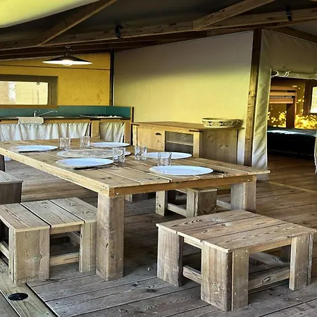 Tente Spacieuse Pour 5 Pers. - Api-1-52-2409 مكان تخييم